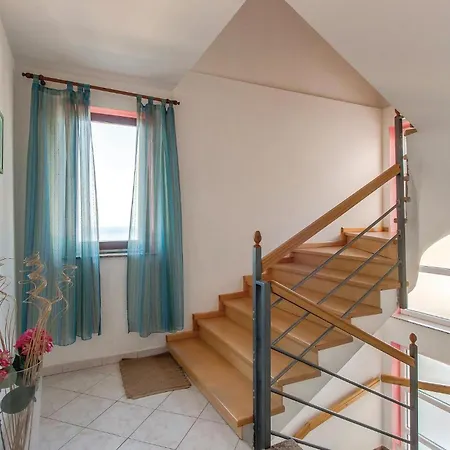 1 Bedroom In Lejlighed Mali Lošinj