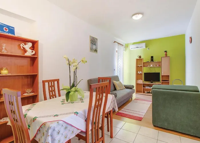 Gorgeous In Apartamento *