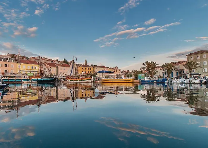 Gorgeous In Apartamento Mali Lošinj